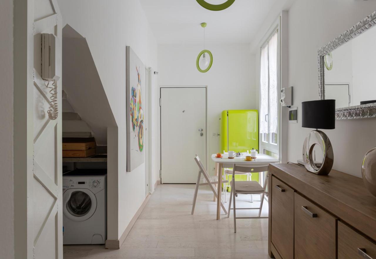 The Cutest Apartment In Милано Екстериор снимка